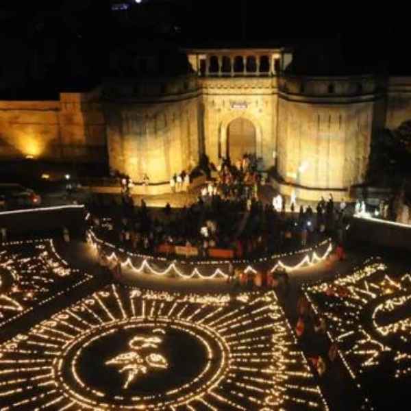 Affordable Bus Trips from Mumbai